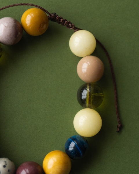 Bransoletka z dużych kamieni